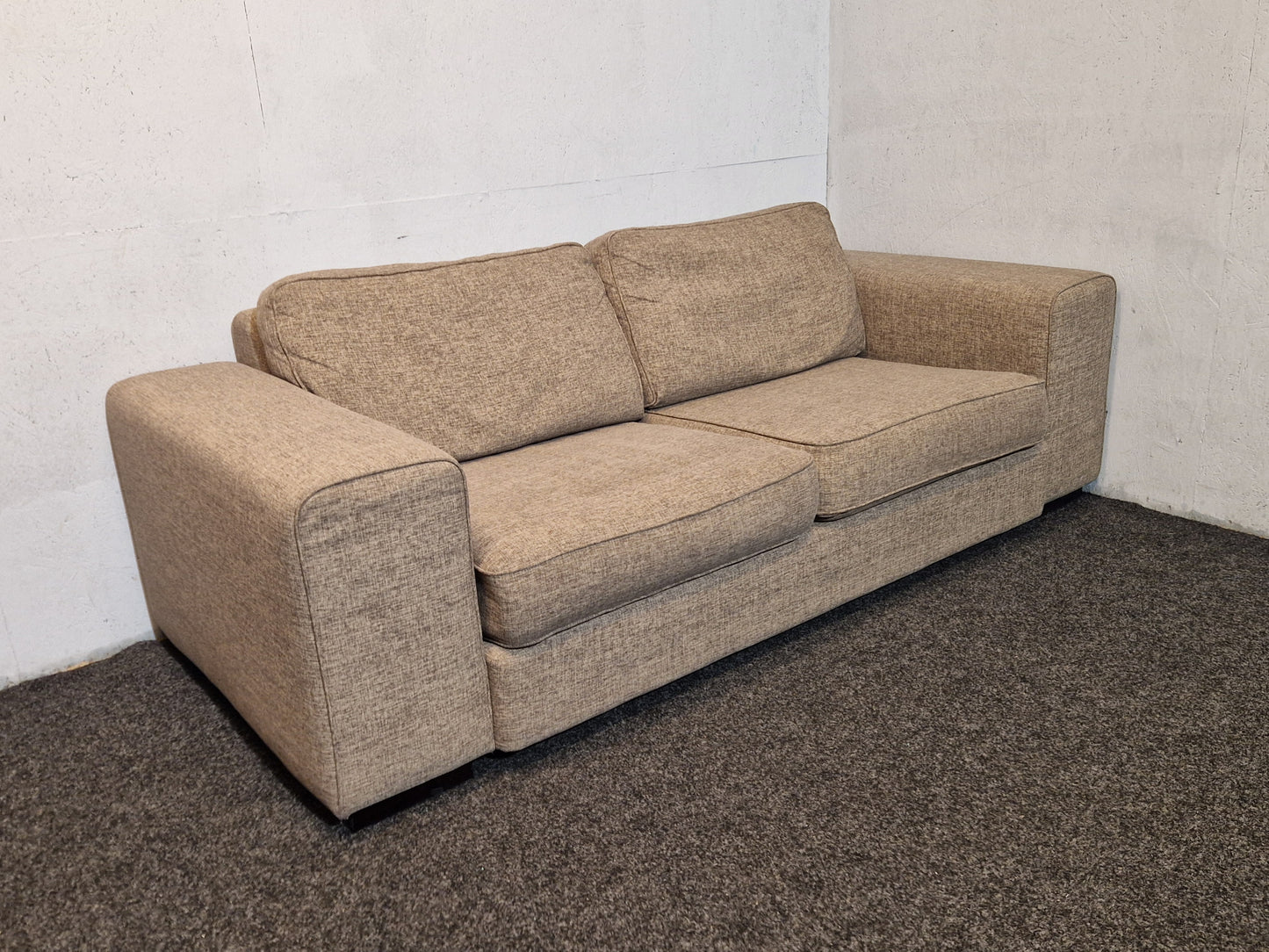 SOFA # FURNINOVA # GRATIS FRAKT*