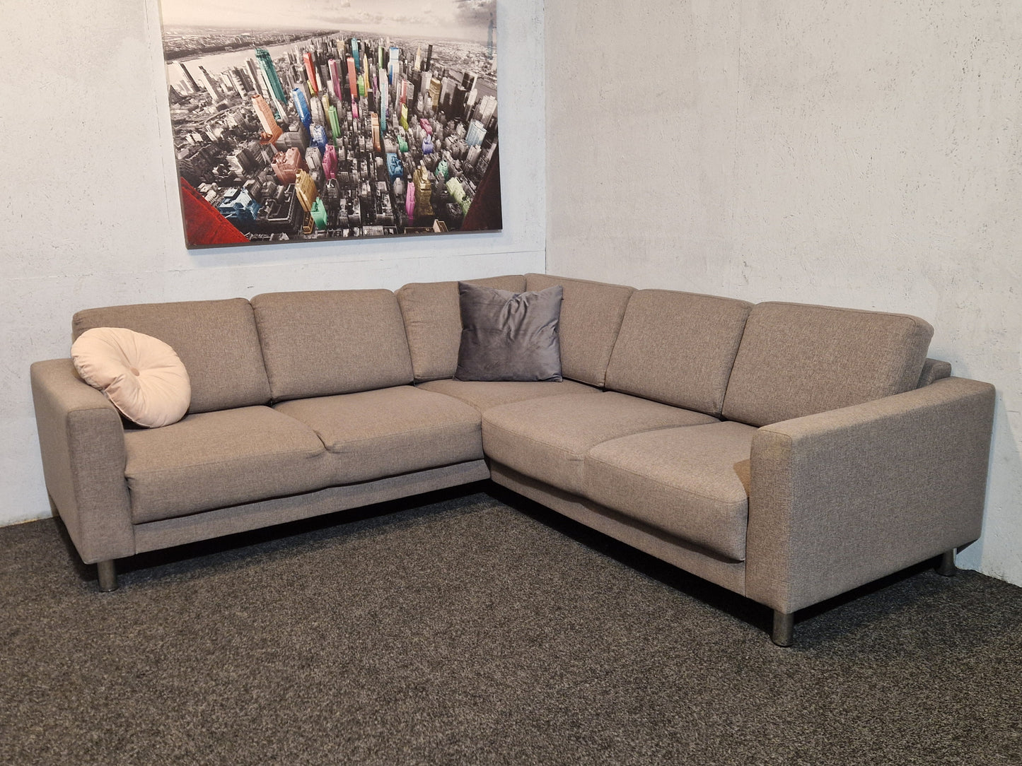 HJØRNESOFA # NYRENSET # GRATIS FRAKT*