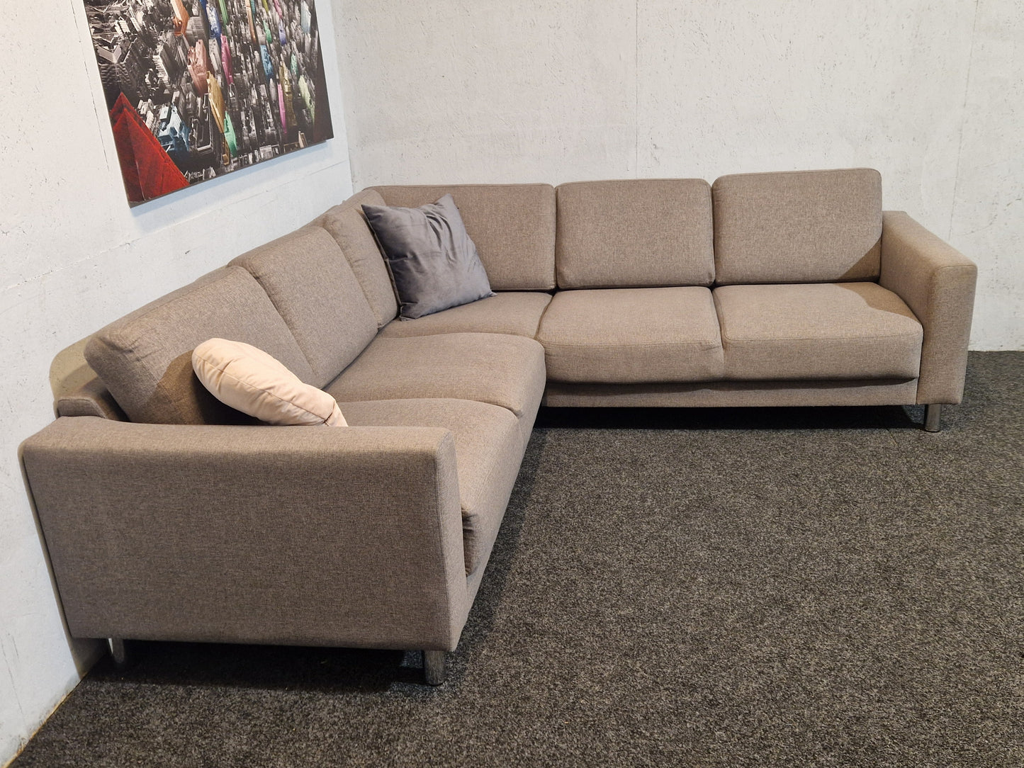 HJØRNESOFA # NYRENSET # GRATIS FRAKT*