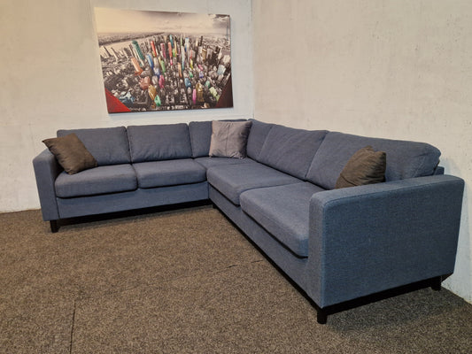 HJØRNESOFA # NYRENSET # GRATIS FRAKT*