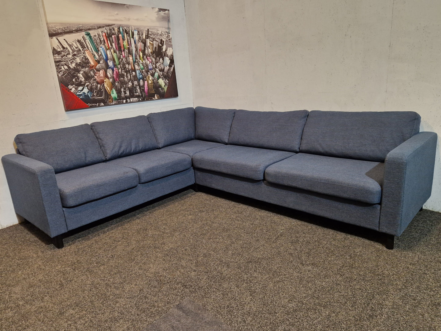 HJØRNESOFA # NYRENSET # GRATIS FRAKT*