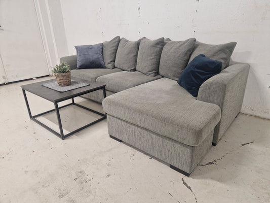 HJØRNESOFA # SJESELONG # OUTLET# NYRENSET # GRATIS FRAKT*