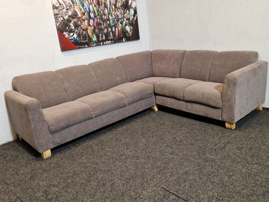 HJØRNESOFA # OUTLETPRIS # NYRENSET # GRATIS FRAKT*