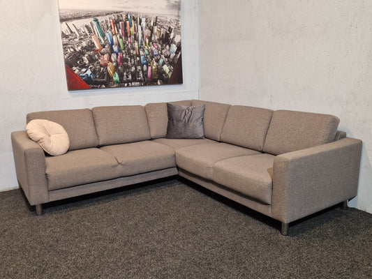 HJØRNESOFA # NYRENSET # GRATIS FRAKT*