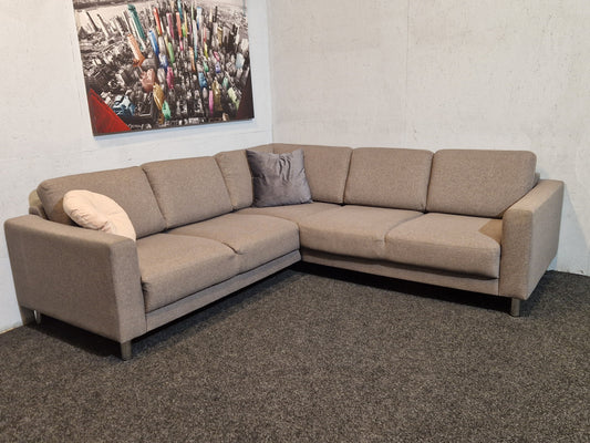 HJØRNESOFA # NYRENSET # GRATIS FRAKT*