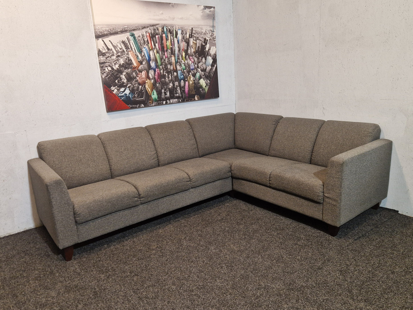 HJØRNESOFA # KORFU # NYRENSET # GRATIS FRAKT*