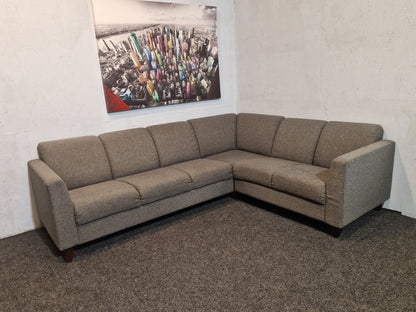 HJØRNESOFA # KORFU # NYRENSET # GRATIS FRAKT*