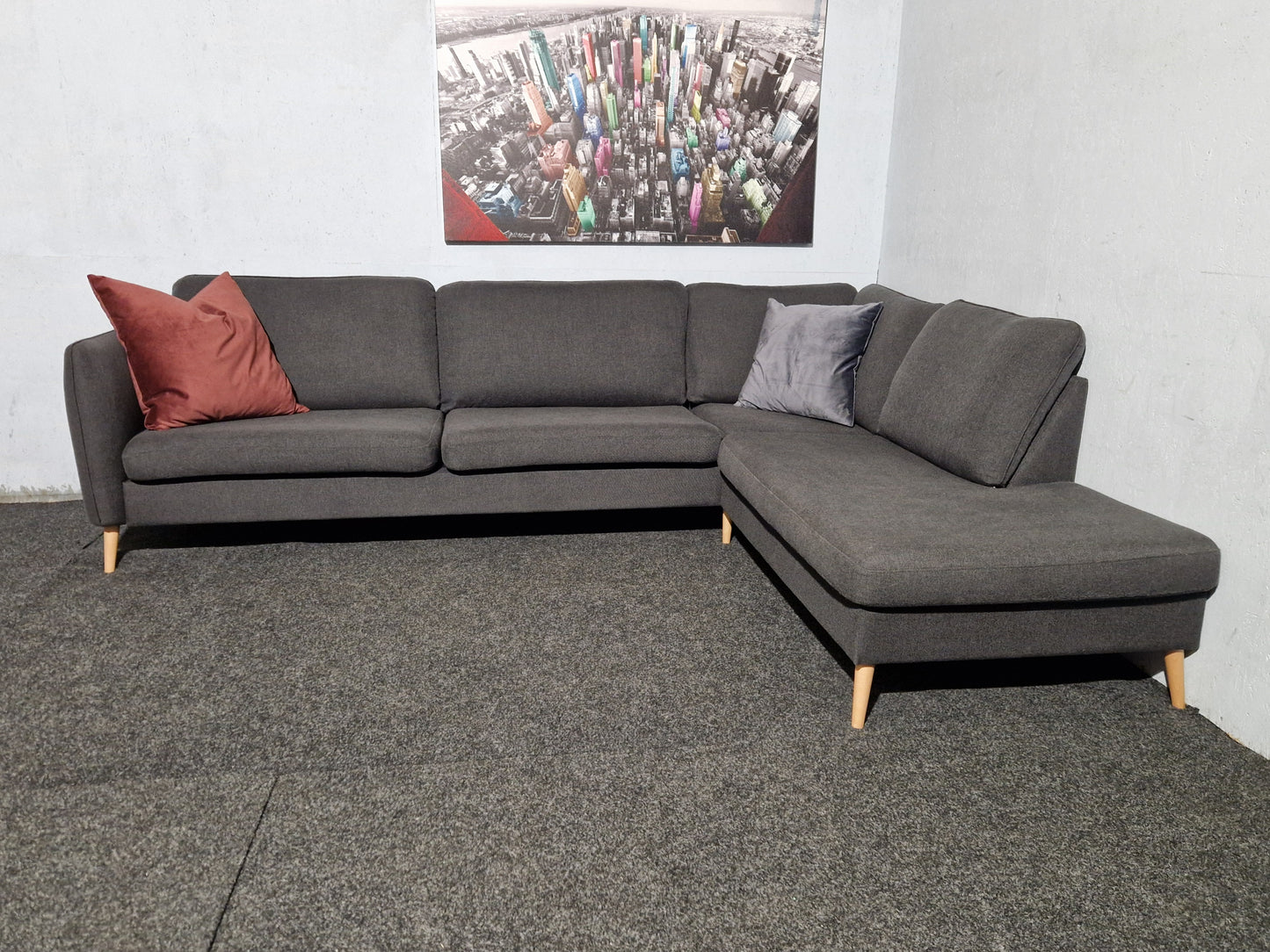 HJØRNESOFA # SJESELONG # NYRENSET # GRATIS FRAKT*