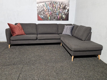 HJØRNESOFA # SJESELONG # NYRENSET # GRATIS FRAKT*