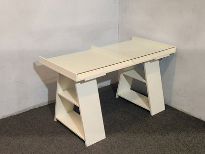 Skrivebord / konsollbord