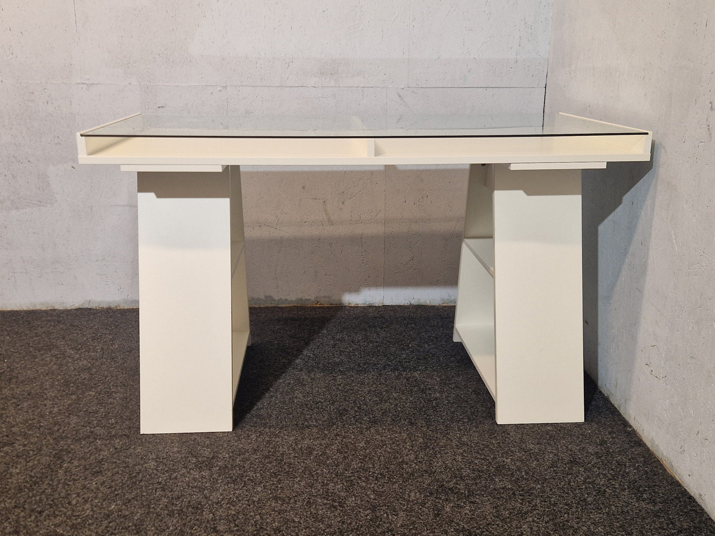 Skrivebord / konsollbord