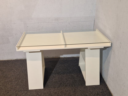 Skrivebord / konsollbord