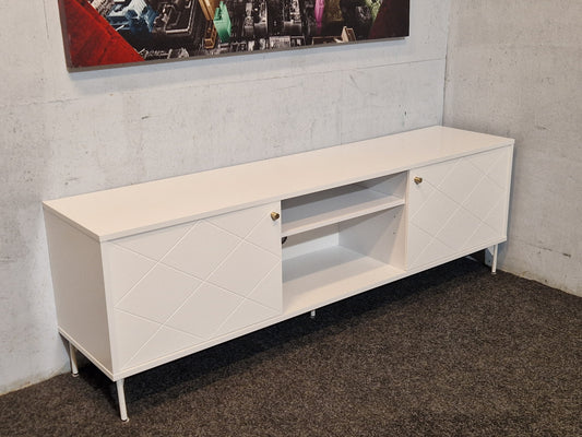 TV-BENK # SKEIDAR # CABO