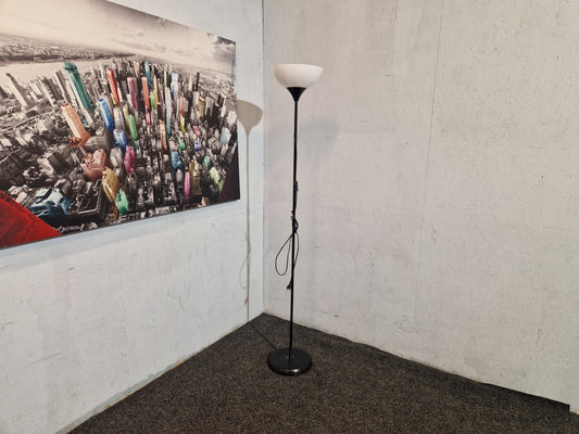 Gulvlampe, Ikea. Design 1.