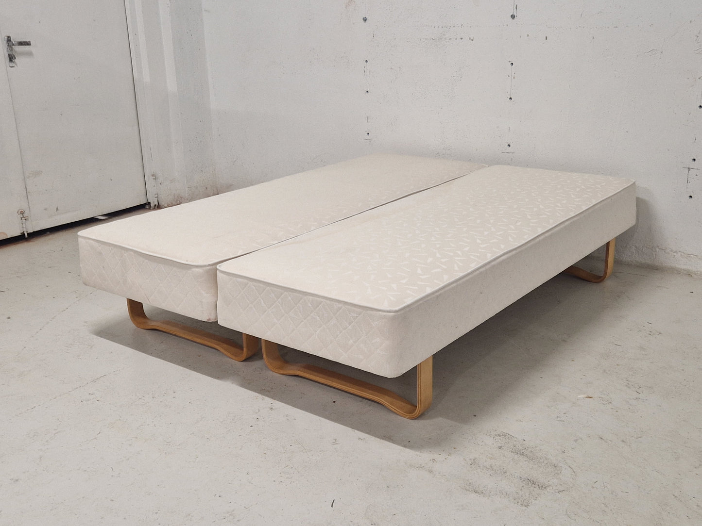 Dobbelseng 150 cm (2 stk 75 cm rammemadrasser)