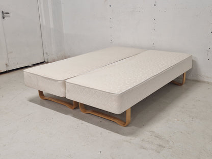 Dobbelseng 150 cm (2 stk 75 cm rammemadrasser)