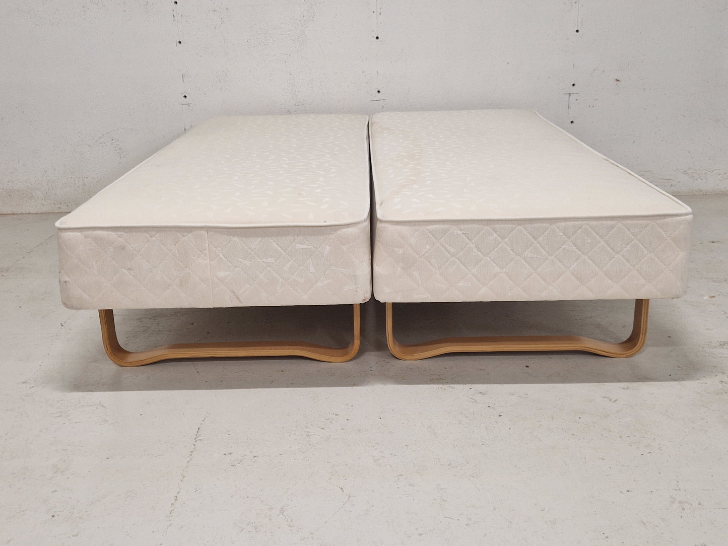 Dobbelseng 150 cm (2 stk 75 cm rammemadrasser)