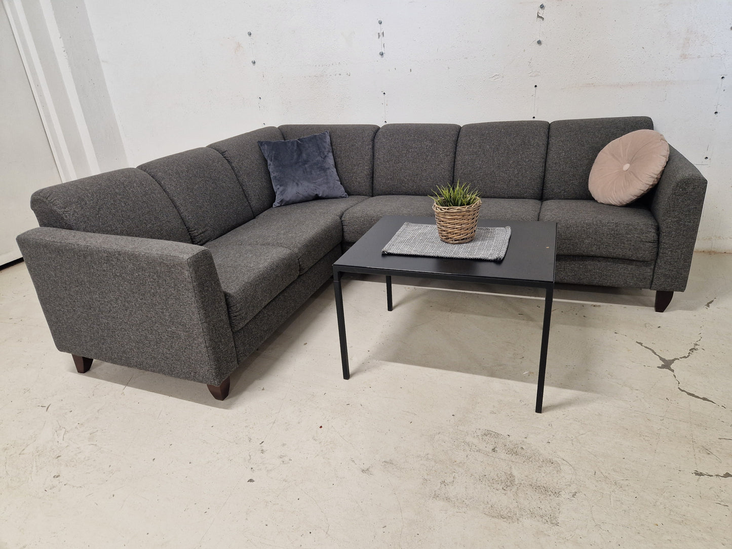 HJØRNESOFA # KORFU # NYRENSET # GRATIS FRAKT*