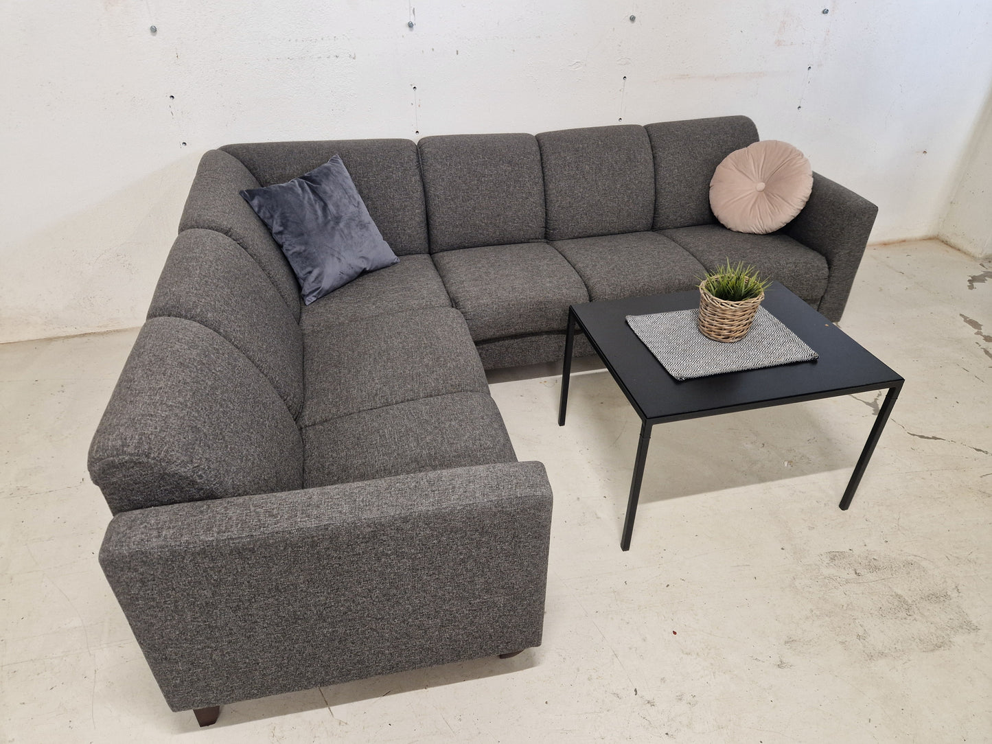 HJØRNESOFA # KORFU # NYRENSET # GRATIS FRAKT*