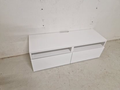Tv-benk. Ikea Bestå