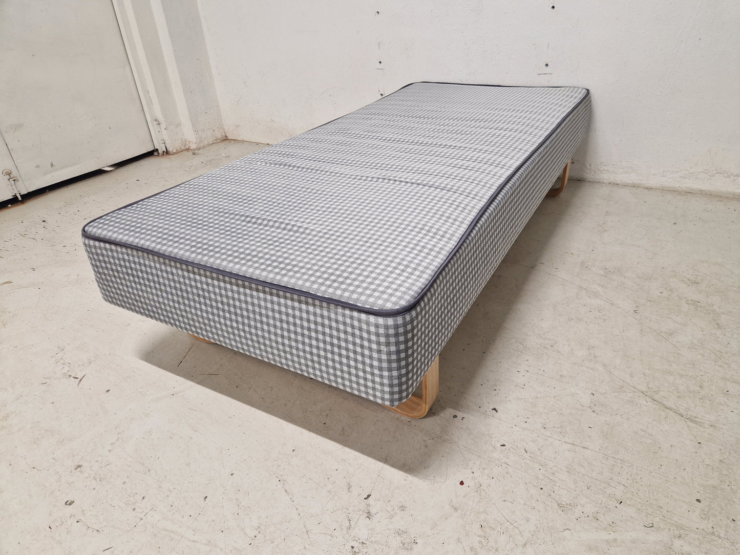 Rammemadrass, 90x200. Jysk.