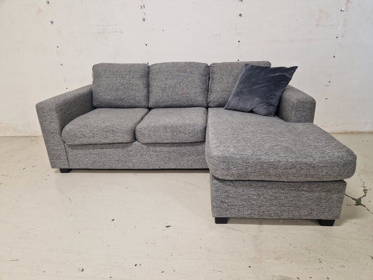 HJØRNESOFA #  VENDBAR SJESELONG # NYRENSET # GRATIS FRAKT*