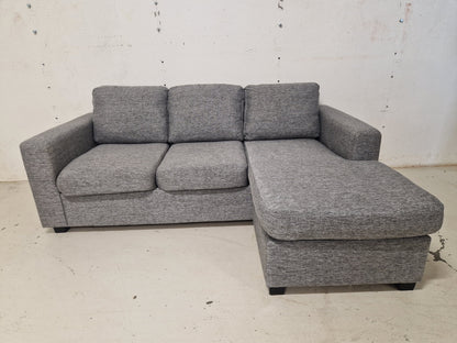 HJØRNESOFA #  VENDBAR SJESELONG # NYRENSET # GRATIS FRAKT*