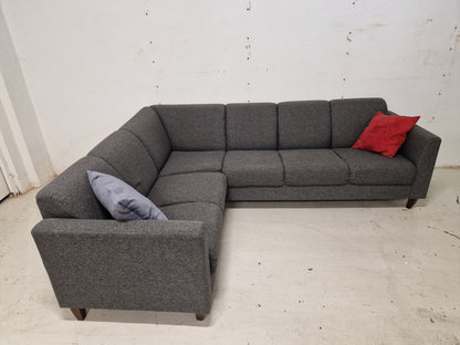 HJØRNESOFA # KORFU # NYRENSET # GRATIS FRAKT*