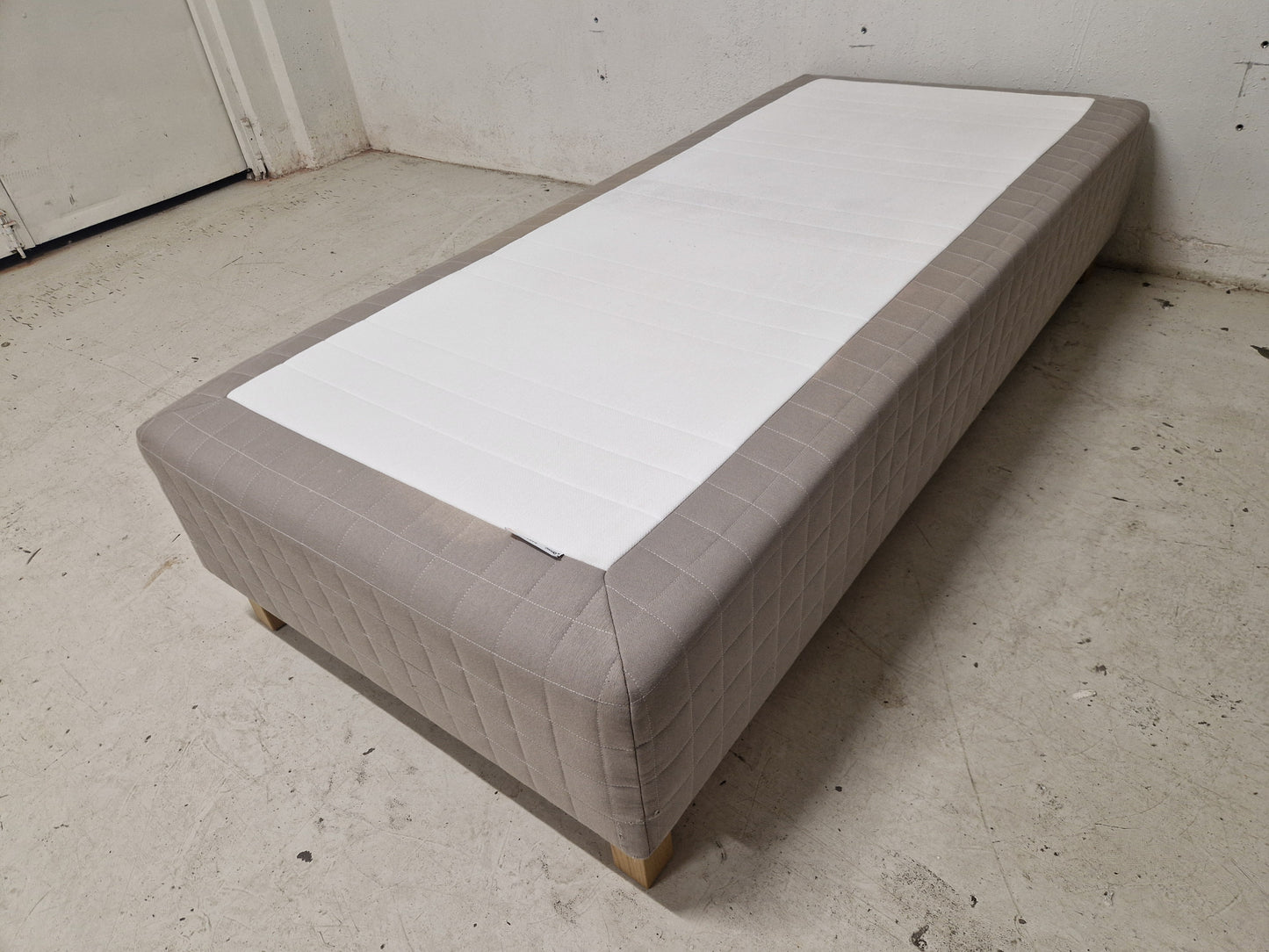 Rammemadrass, 90x200 Skårer.