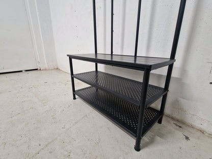 Garderobe.