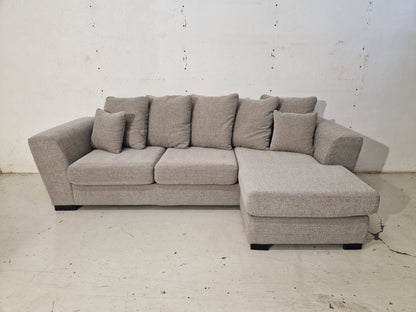 HJØRNESOFA # SJESELONG # NYRENSET # GRATIS FRAKT*