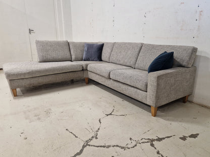 HJØRNESOFA # SJESELONG # OUTLET# NYRENSET # GRATIS FRAKT*