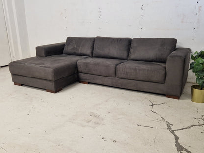 SOFA MED  BRED SJESELONG # NYRENSET # GRATIS FRAKT*