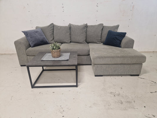 HJØRNESOFA # SJESELONG # OUTLET# NYRENSET # GRATIS FRAKT*