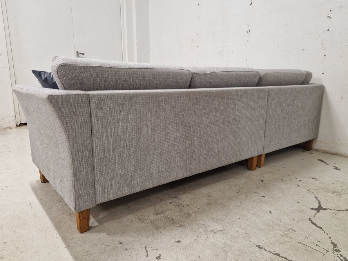 SE PRIS! # HJØRNESOFA # BRUNSTAD # NYRENSET # GRATIS FRAKT*