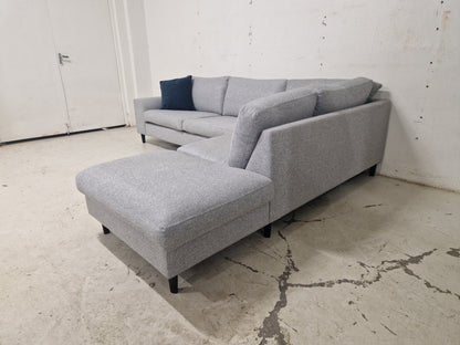 HJØRNESOFA # SJESELONG # NYRENSET # GRATIS FRAKT*