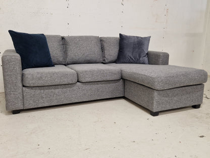HJØRNESOFA #  VENDBAR SJESELONG # NYRENSET # GRATIS FRAKT*