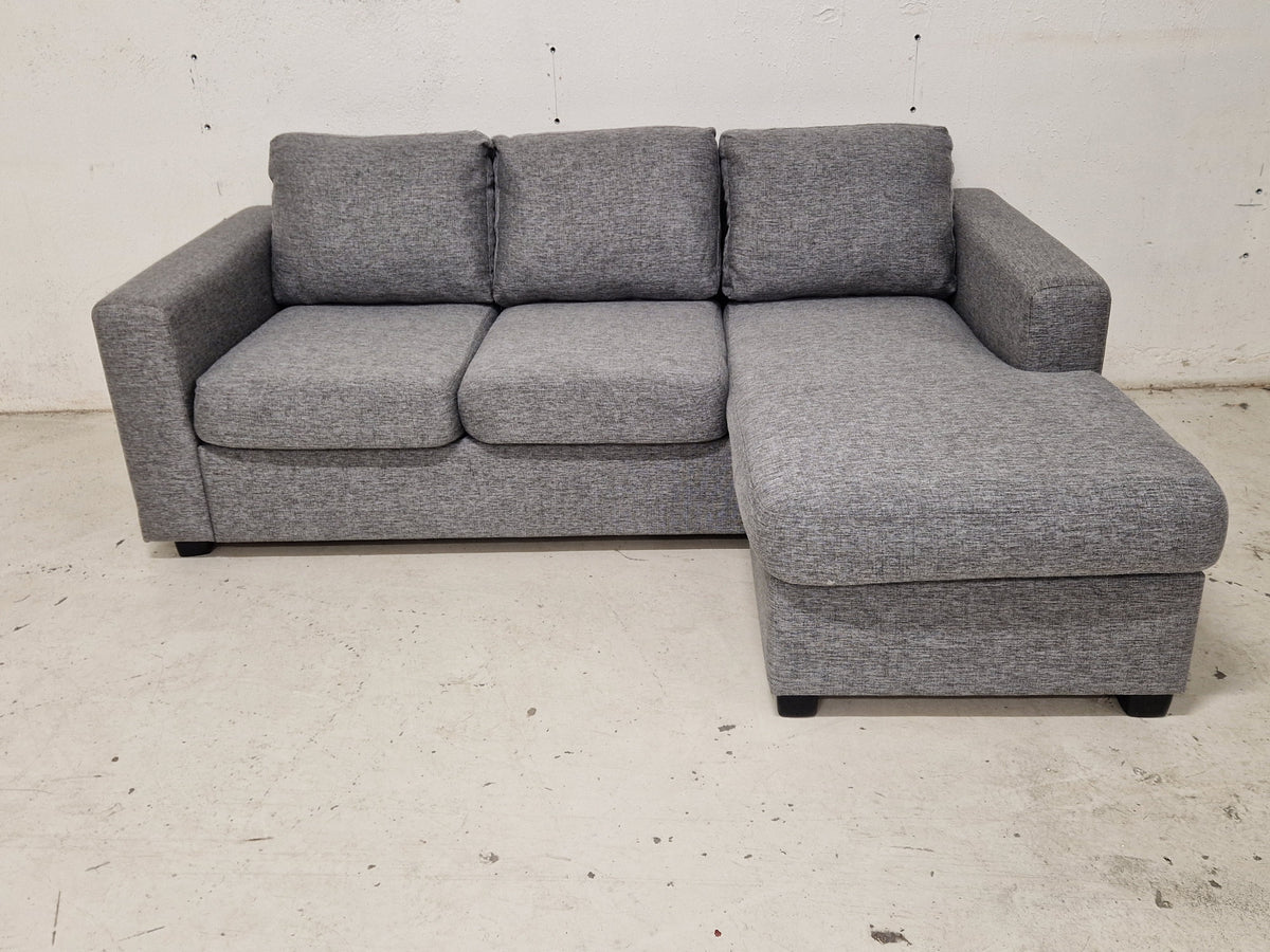 HJØRNESOFA #  VENDBAR SJESELONG # NYRENSET # GRATIS FRAKT*